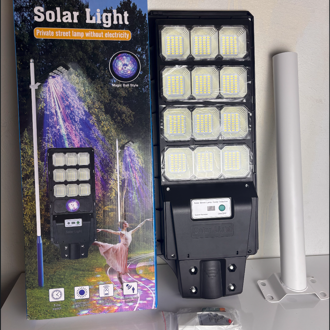 بروجيكتور الطاقة الشمسية LED Projector  Solar Street Light with Remote Control 300w