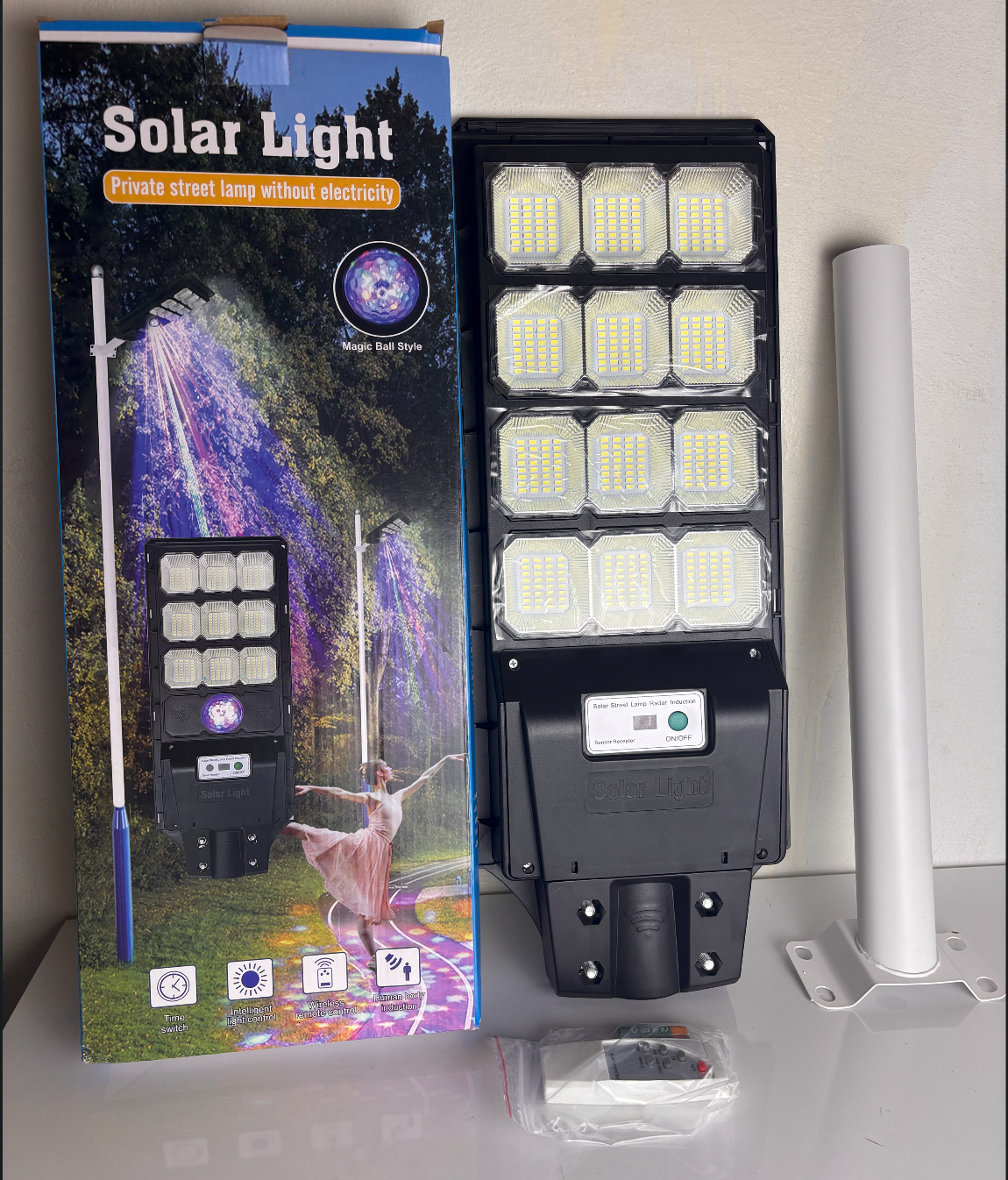 بروجيكتور الطاقة الشمسية LED Projector  Solar Street Light with Remote Control 300w