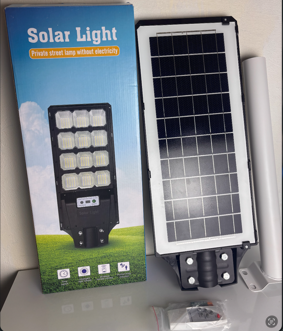 بروجيكتور الطاقة الشمسية LED Projector  Solar Street Light with Remote Control 300w